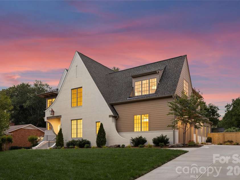 236 Wingrave Drive, Charlotte, NC 28270.  MLS# CAR4422775, YatesRealty ID 50500. 