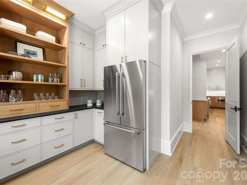 236 Wingrave Drive, Charlotte, NC 28270.  MLS# CAR4422775, YatesRealty ID 50500. 