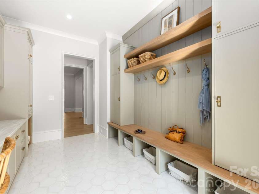 236 Wingrave Drive, Charlotte, NC 28270.  MLS# CAR4422775, YatesRealty ID 50500. 