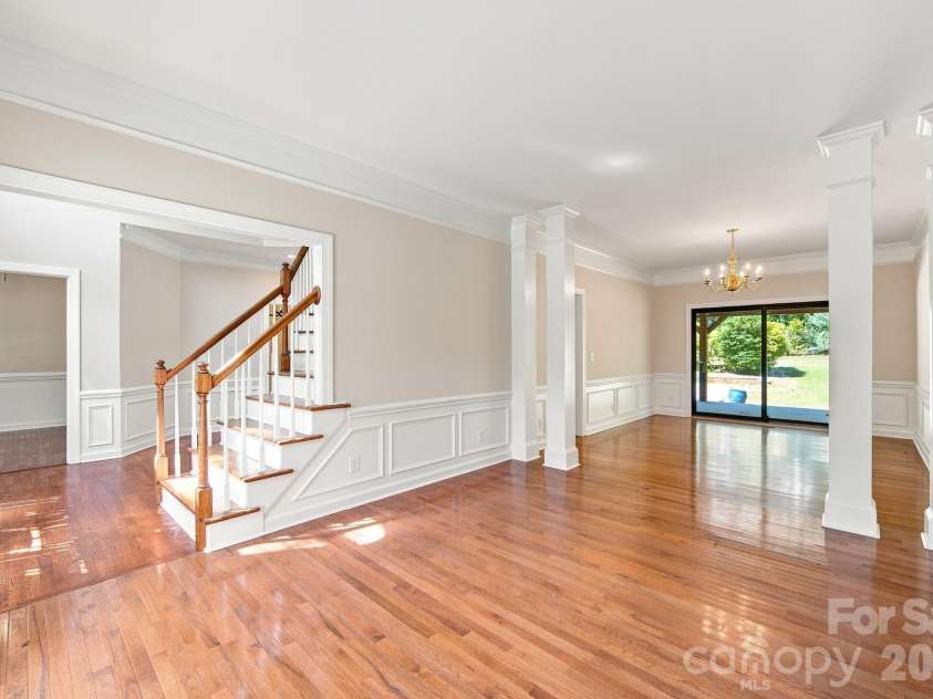 6821 Hollow Oak Drive, Mint Hill, NC 28227.  MLS# CAR4423362, YatesRealty ID 50505. 