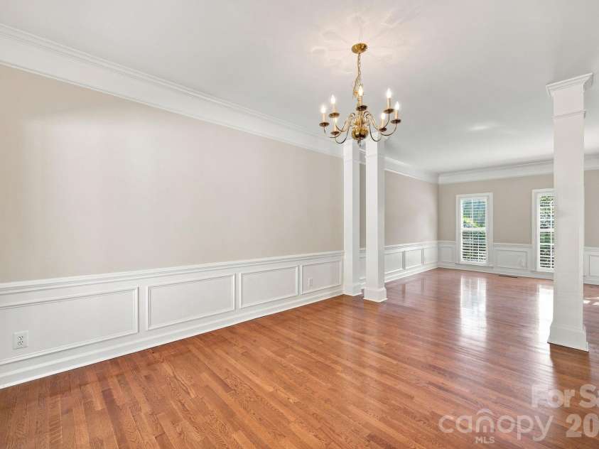 6821 Hollow Oak Drive, Mint Hill, NC 28227.  MLS# CAR4423362, YatesRealty ID 50505. 