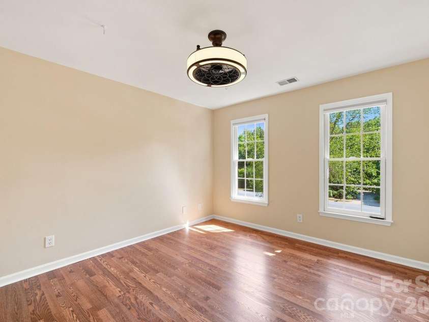 6821 Hollow Oak Drive, Mint Hill, NC 28227.  MLS# CAR4423362, YatesRealty ID 50505. 