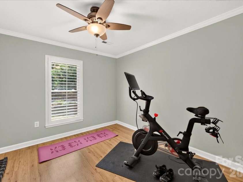2624 Lawton Bluff Road, Charlotte, NC 28226.  MLS# CAR4423111, YatesRealty ID 50506. 3rd bedroom!