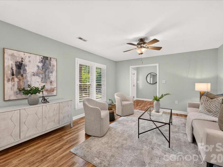 2624 Lawton Bluff Road, Charlotte, NC 28226.  MLS# CAR4423111, YatesRealty ID 50506. Gorgeous natural light!