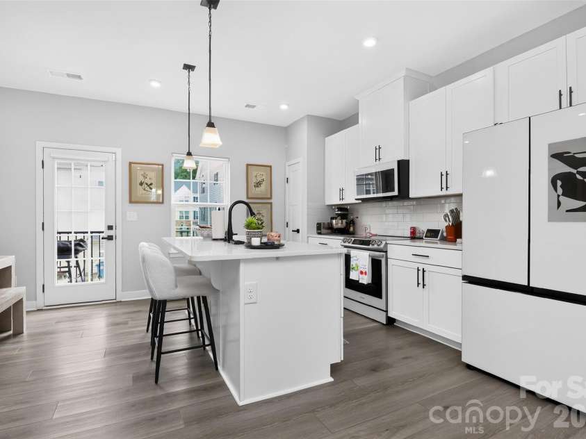 2402 Autumn Olive Lane, Matthews, NC 28104.  MLS# CAR4423034, YatesRealty ID 50507. 