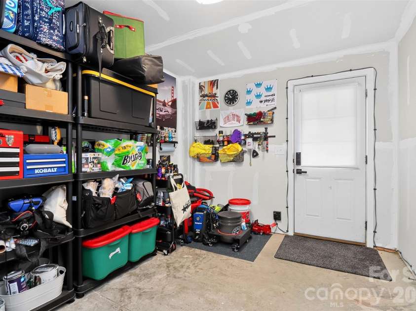 2402 Autumn Olive Lane, Matthews, NC 28104.  MLS# CAR4423034, YatesRealty ID 50507. 
