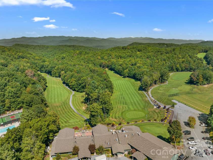 32 Ossarooga Court, Brevard, NC 28712.  MLS# CAR4423106, YatesRealty ID 50509. 18-hole, George Cobb designed golf course stays open all year