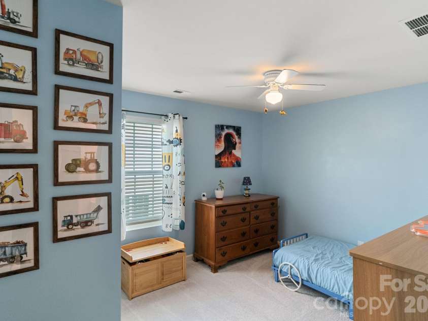 182 Brentwood Drive, Statesville, NC 28625.  MLS# CAR4423220, YatesRealty ID 50510. 