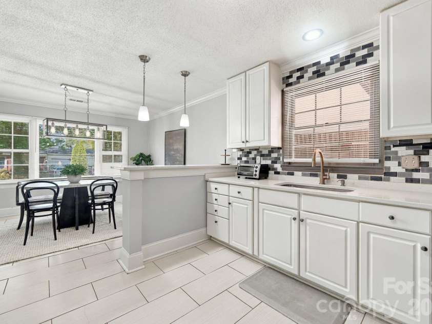901 Furman Street, Dallas, NC 28034.  MLS# CAR4422984, YatesRealty ID 50511. 