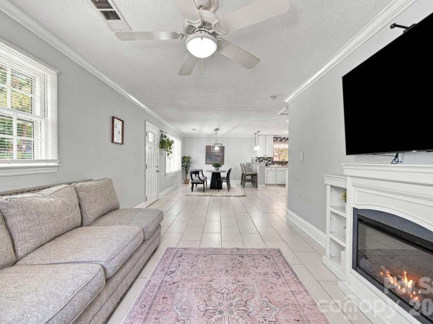 901 Furman Street, Dallas, NC 28034.  MLS# CAR4422984, YatesRealty ID 50511. 