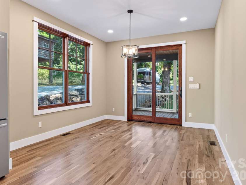 26 Grindstaff Drive, Asheville, NC 28803.  MLS# CAR4423848, YatesRealty ID 50514. 