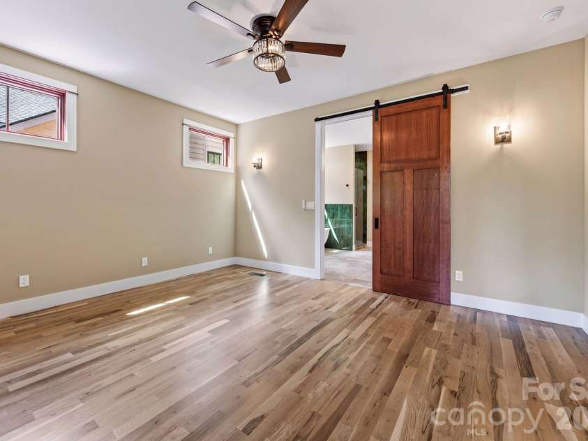 26 Grindstaff Drive, Asheville, NC 28803.  MLS# CAR4423848, YatesRealty ID 50514. 
