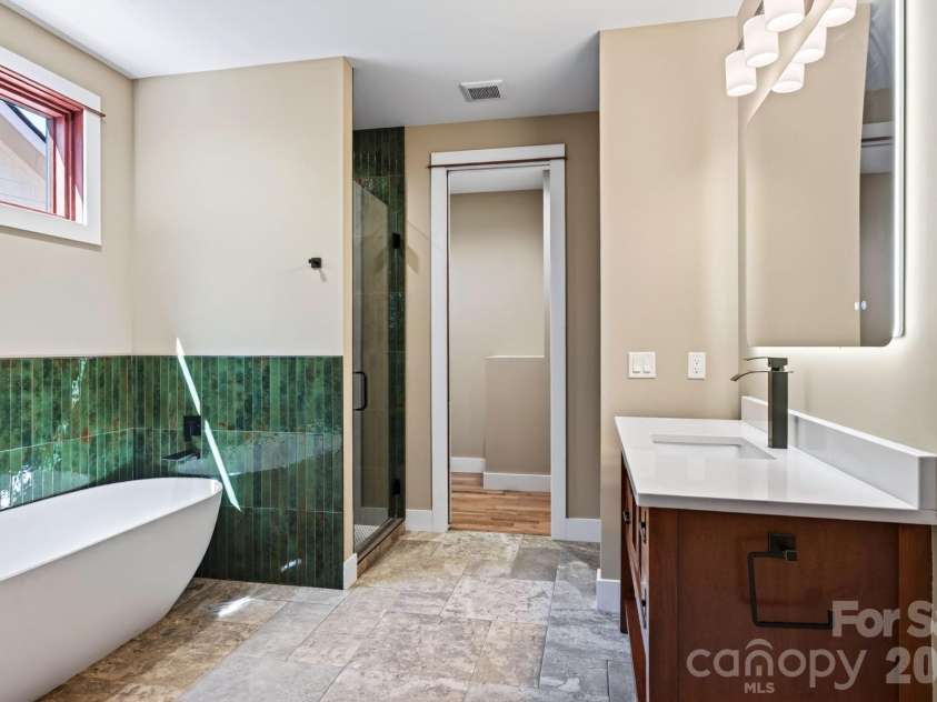 26 Grindstaff Drive, Asheville, NC 28803.  MLS# CAR4423848, YatesRealty ID 50514. 