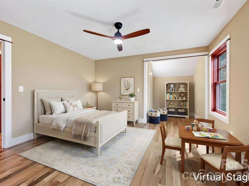26 Grindstaff Drive, Asheville, NC 28803.  MLS# CAR4423848, YatesRealty ID 50514. 