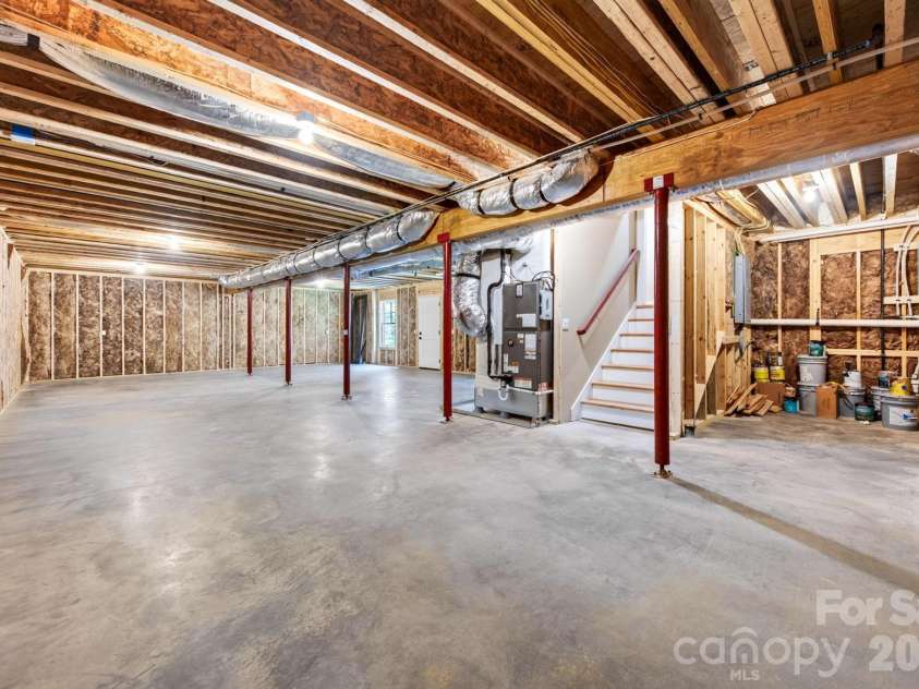26 Grindstaff Drive, Asheville, NC 28803.  MLS# CAR4423848, YatesRealty ID 50514. 