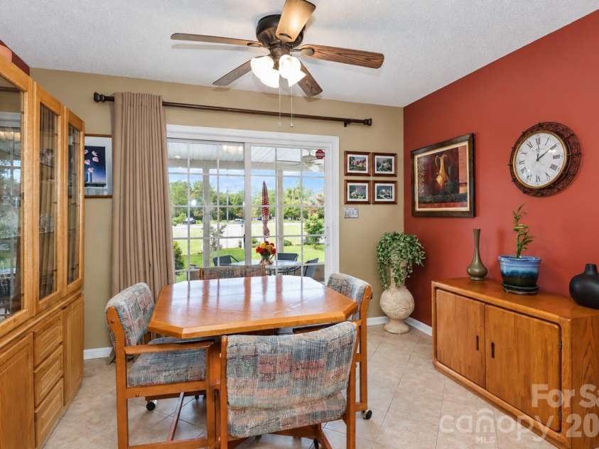 2174 Wexford Way, Statesville, NC 28625.  MLS# CAR4423918, YatesRealty ID 50517. 