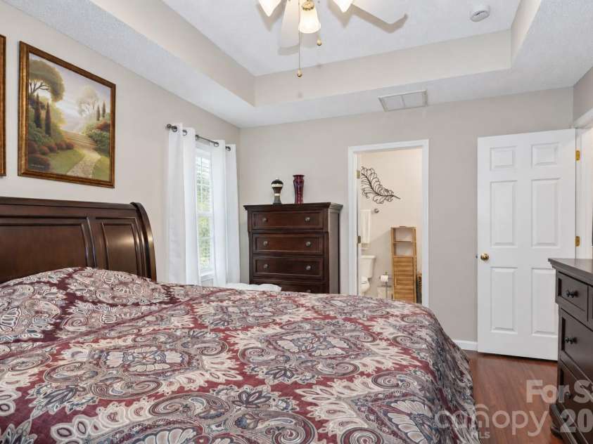 2174 Wexford Way, Statesville, NC 28625.  MLS# CAR4423918, YatesRealty ID 50517. 