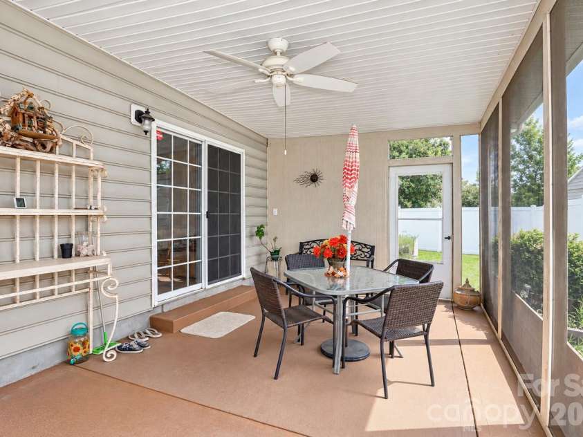 2174 Wexford Way, Statesville, NC 28625.  MLS# CAR4423918, YatesRealty ID 50517. 