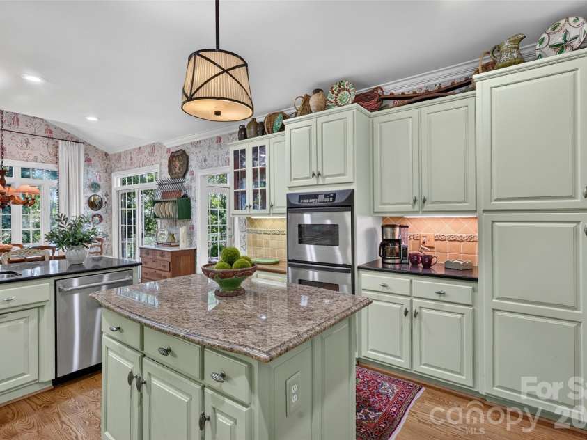312 Eagles Walk, Gastonia, NC 28056.  MLS# CAR4421205, YatesRealty ID 50520. 