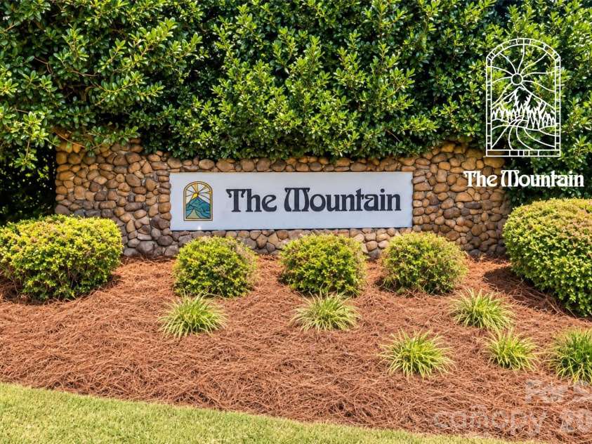 312 Eagles Walk, Gastonia, NC 28056.  MLS# CAR4421205, YatesRealty ID 50520. 
