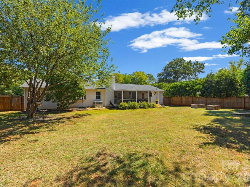 1654 Colony Road, Rock Hill, SC 29730.  MLS# CAR4422027, YatesRealty ID 50524. Backyard