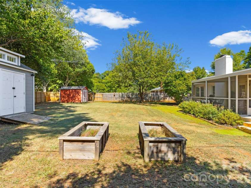 1654 Colony Road, Rock Hill, SC 29730.  MLS# CAR4422027, YatesRealty ID 50524. Backyard fenced