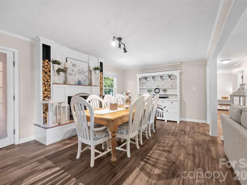 1654 Colony Road, Rock Hill, SC 29730.  MLS# CAR4422027, YatesRealty ID 50524. Dining Room