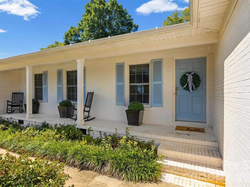 1654 Colony Road, Rock Hill, SC 29730.  MLS# CAR4422027, YatesRealty ID 50524. Front Porch