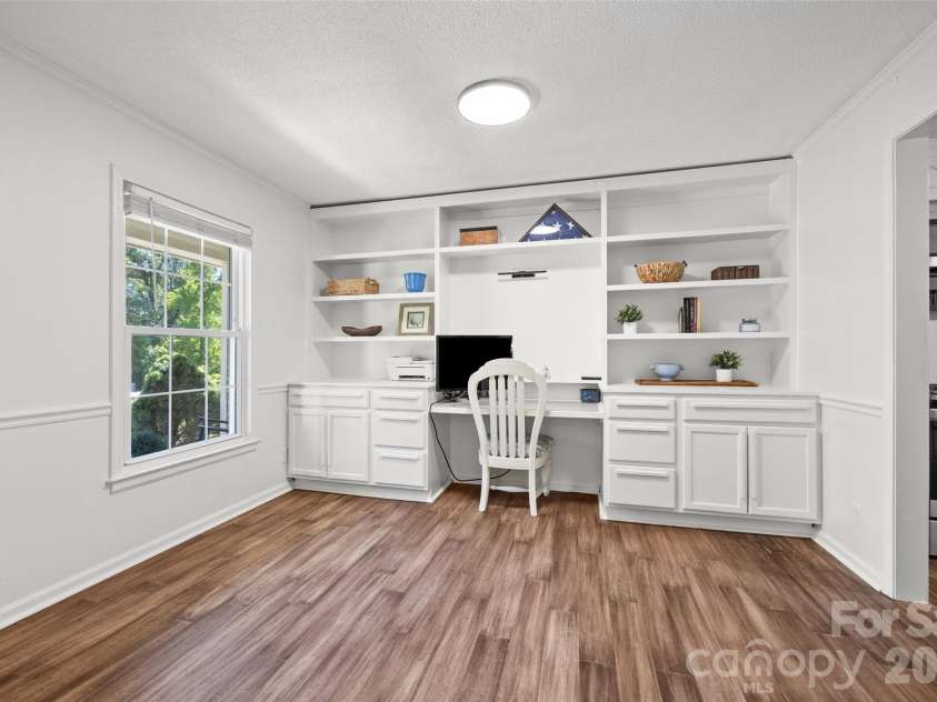 1654 Colony Road, Rock Hill, SC 29730.  MLS# CAR4422027, YatesRealty ID 50524. Office