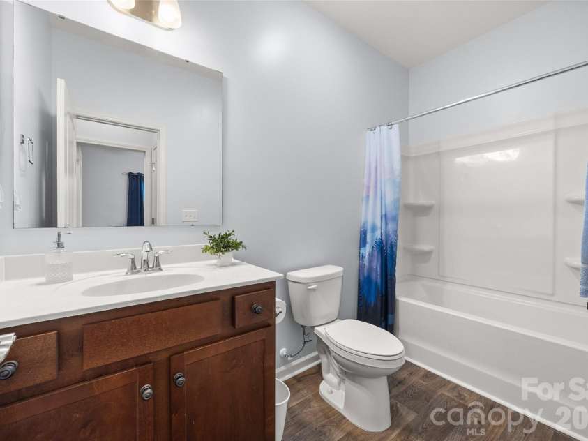 22444 Gateway Drive, Lancaster, SC 29720.  MLS# CAR4420813, YatesRealty ID 50525. 2nd Bath