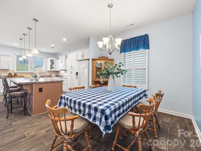 22444 Gateway Drive, Lancaster, SC 29720.  MLS# CAR4420813, YatesRealty ID 50525. Dining area
