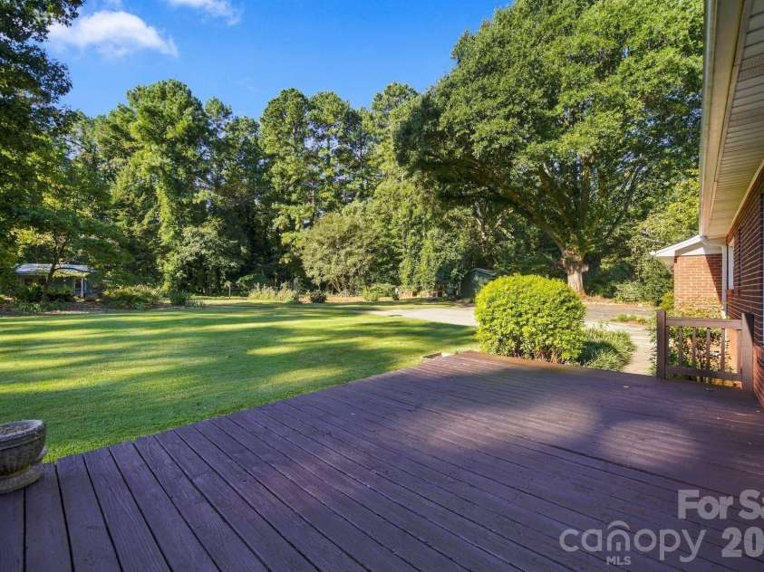 124 Oak Trail, Belmont, NC 28012.  MLS# CAR4422704, YatesRealty ID 50529. Backyard