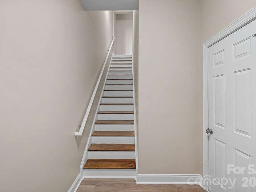 103 High Ridge Road, Mooresville, NC 28117.  MLS# CAR4344209, YatesRealty ID 5053. 