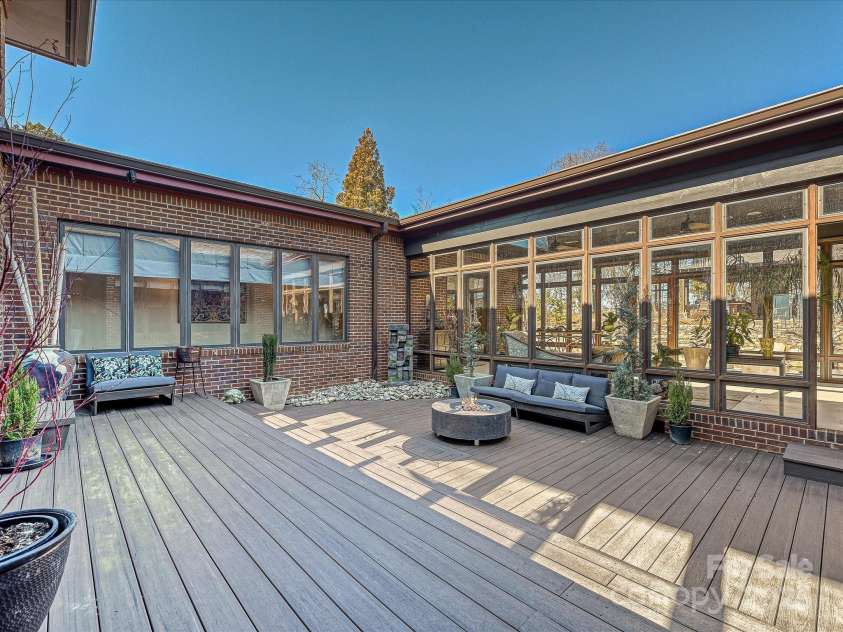 172 Tuckertown Road, New London, NC 28127.  MLS# CAR4215273, YatesRealty ID 5053. Atrium