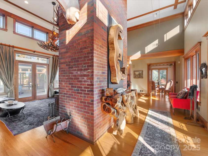 172 Tuckertown Road, New London, NC 28127.  MLS# CAR4215273, YatesRealty ID 5053. Entryway