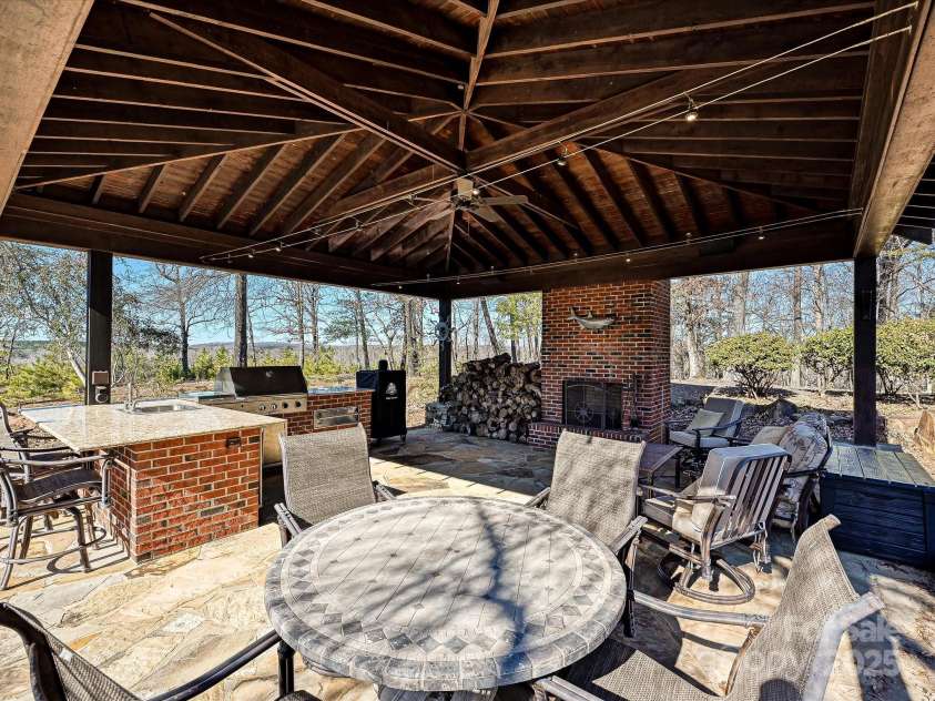 172 Tuckertown Road, New London, NC 28127.  MLS# CAR4215273, YatesRealty ID 5053. Outdoor Kitchen