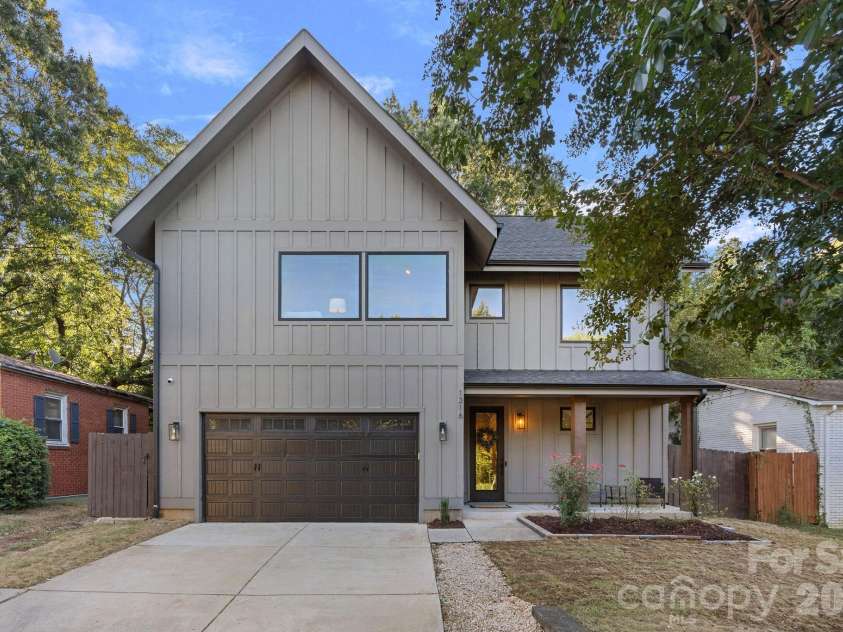 1316 Seigle Avenue, Charlotte, NC 28205.  MLS# CAR4422395, YatesRealty ID 50530. 