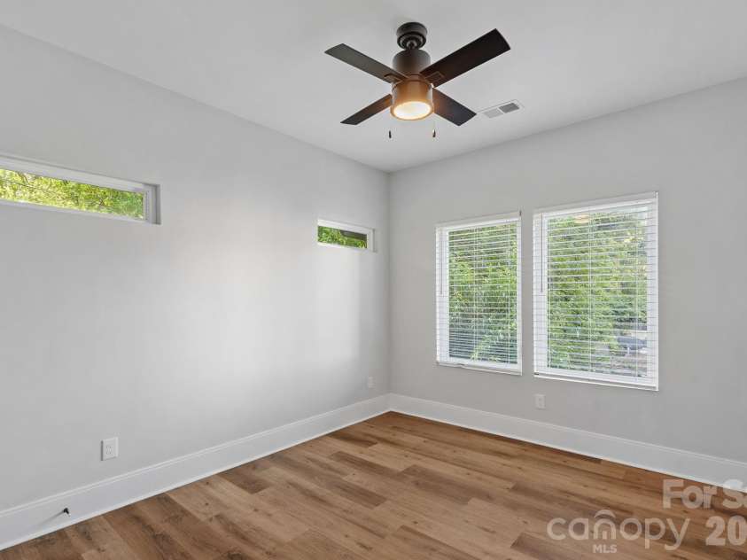 1316 Seigle Avenue, Charlotte, NC 28205.  MLS# CAR4422395, YatesRealty ID 50530. 