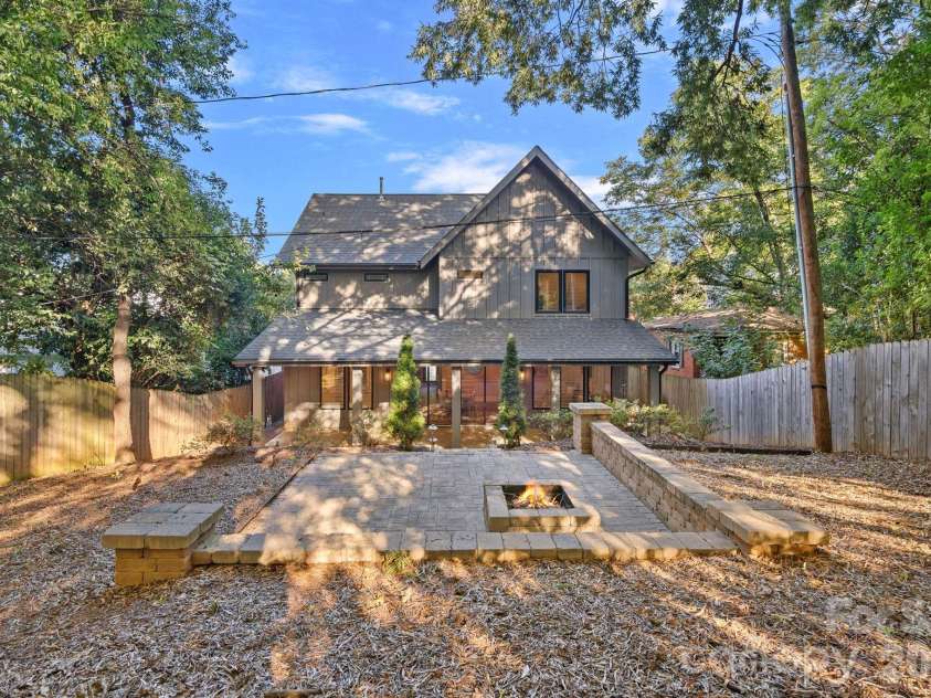 1316 Seigle Avenue, Charlotte, NC 28205.  MLS# CAR4422395, YatesRealty ID 50530. 
