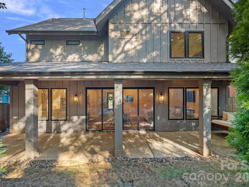1316 Seigle Avenue, Charlotte, NC 28205.  MLS# CAR4422395, YatesRealty ID 50530. 
