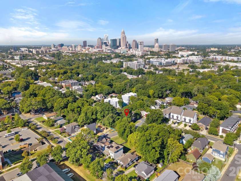 1316 Seigle Avenue, Charlotte, NC 28205.  MLS# CAR4422395, YatesRealty ID 50530. 
