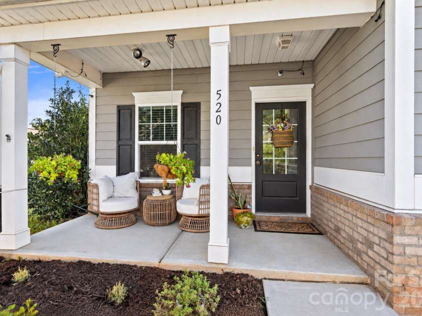 520 Stickley Place, Lancaster, SC 29720.  MLS# CAR4422538, YatesRealty ID 50531. Front porch