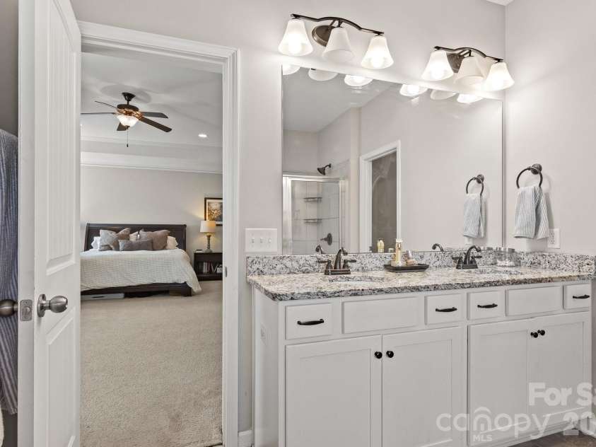 520 Stickley Place, Lancaster, SC 29720.  MLS# CAR4422538, YatesRealty ID 50531. Primary bathroom