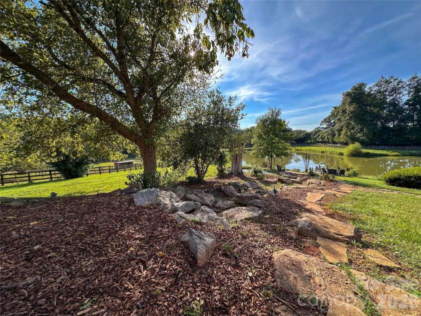 2985 Bradshaw Road, Mooresville, NC 28115.  MLS# CAR4417280, YatesRealty ID 50532. 