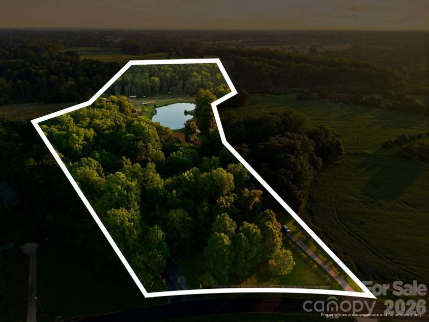 2985 Bradshaw Road, Mooresville, NC 28115.  MLS# CAR4417280, YatesRealty ID 50532. 