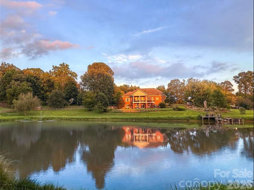 2985 Bradshaw Road, Mooresville, NC 28115.  MLS# CAR4417280, YatesRealty ID 50532. 