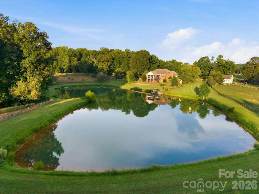 2985 Bradshaw Road, Mooresville, NC 28115.  MLS# CAR4417280, YatesRealty ID 50532. Wow!