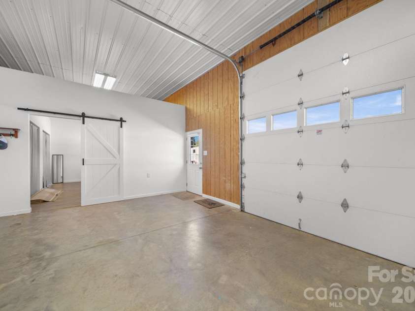 4035 Daugherty Road, China Grove, NC 28023.  MLS# CAR4417905, YatesRealty ID 50534. Flex area/foyer