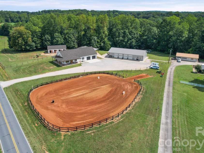 4035 Daugherty Road, China Grove, NC 28023.  MLS# CAR4417905, YatesRealty ID 50534. Imagine not having to load up the horses to work/train them