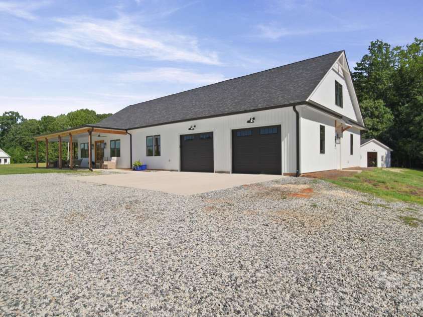 4035 Daugherty Road, China Grove, NC 28023.  MLS# CAR4417905, YatesRealty ID 50534. Oversized attached double garage